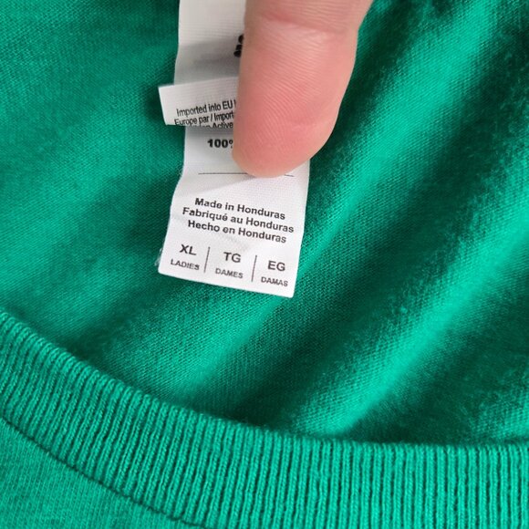 Star Wars Kiss Me I'm Droidish Irish T-shirt - Picture 3 of 4